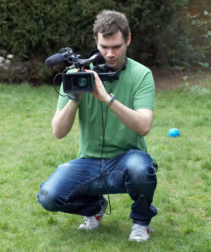 Animal Crackers, Animal Planet, Cameraman, Film, Filming, Henry Richards, TV