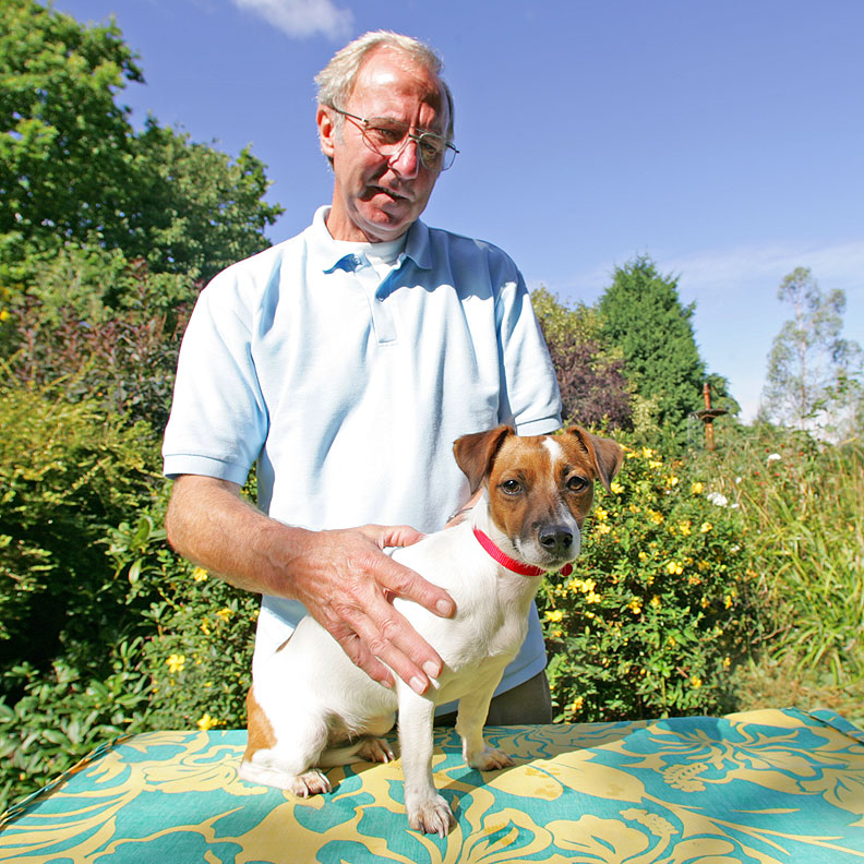 Vic Giving Sally a Massage
